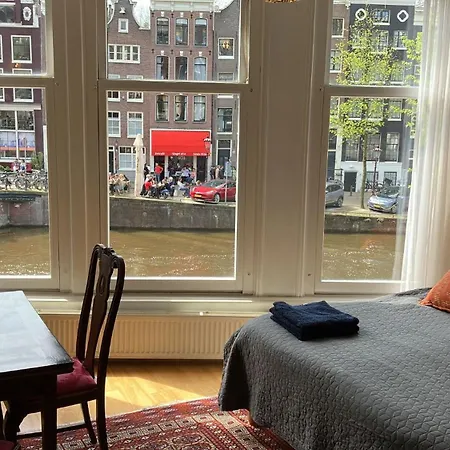 Bed & Breakfast Canal View 3*