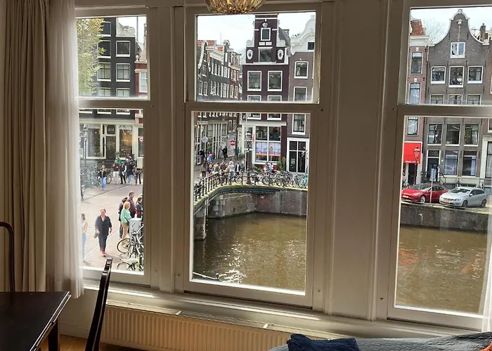 Canal View Отель типа 