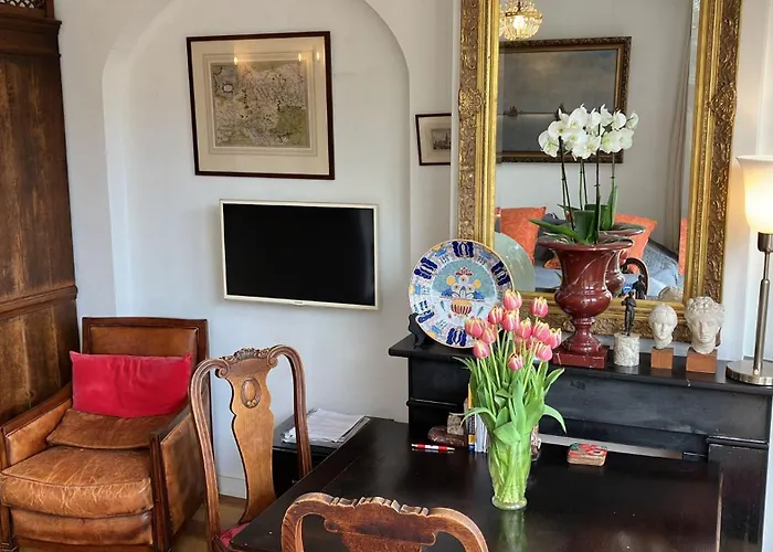 Canal View Отель типа 