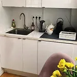 Canal View 3* אמסטרדם